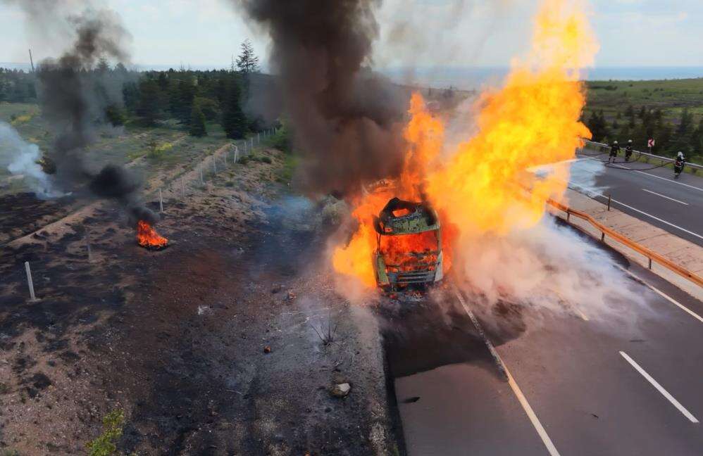 Aksaray’da doğalgaz yüklü TIR bomba gibi patladı! Korku dolu anlar kamerada 17